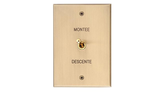 Plaque interrupteur design en laiton sur-mesure